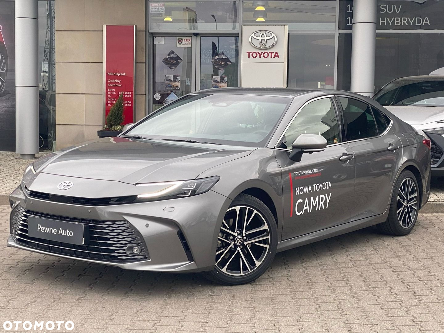 Toyota Camry - 2