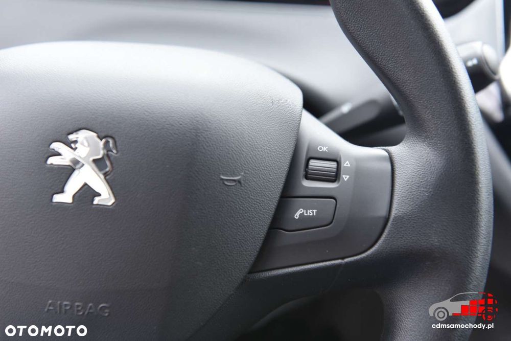 Peugeot 208 - 31