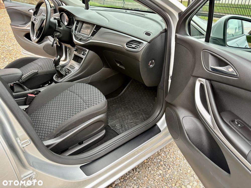 Opel Astra 1.6 CDTI Enjoy S&S - 11