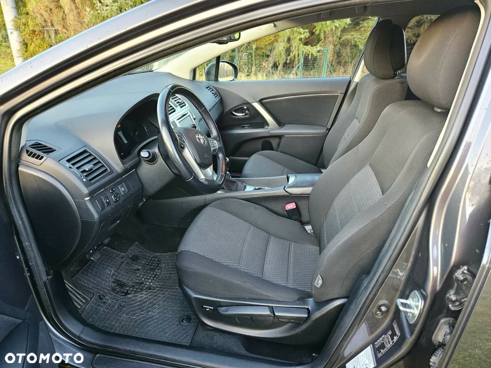 Toyota Avensis 2.0 D-4D Active - 13