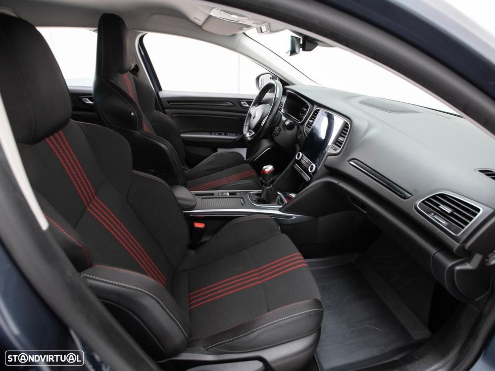 Renault Mégane Sport Tourer 1.5 Blue dCi R.S. Line — fotografia 8