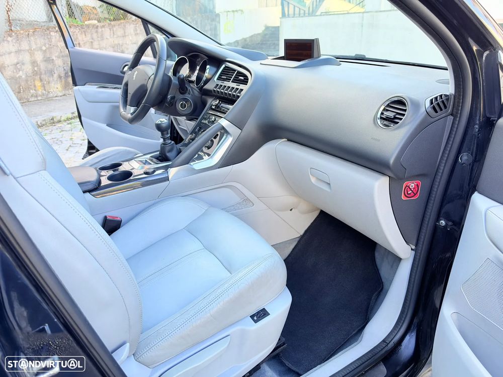 Peugeot 3008 1.6 HDi Executive - 31