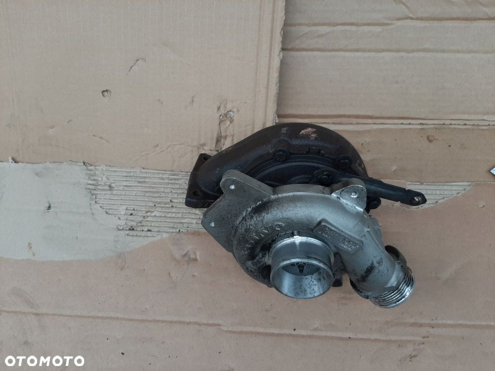turbosprężarka volvo v70 s60 s80 2.4d 30757080 - 5