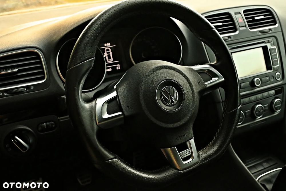 Volkswagen Golf 2.0 TDI DPF GTD - 30