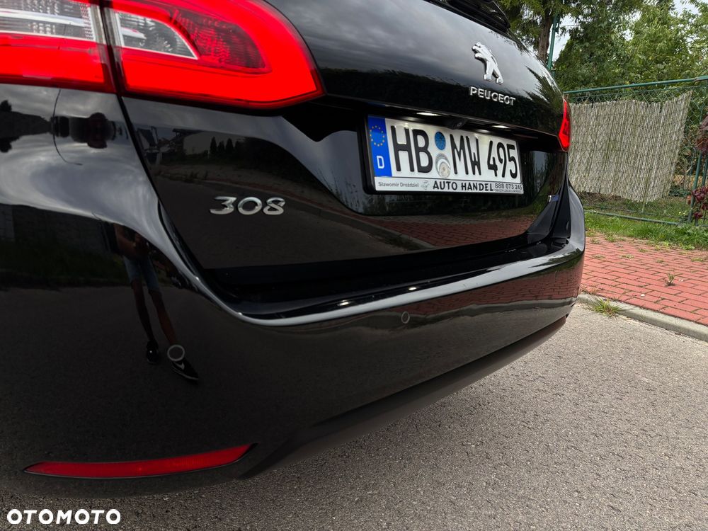 Peugeot 308 - 25