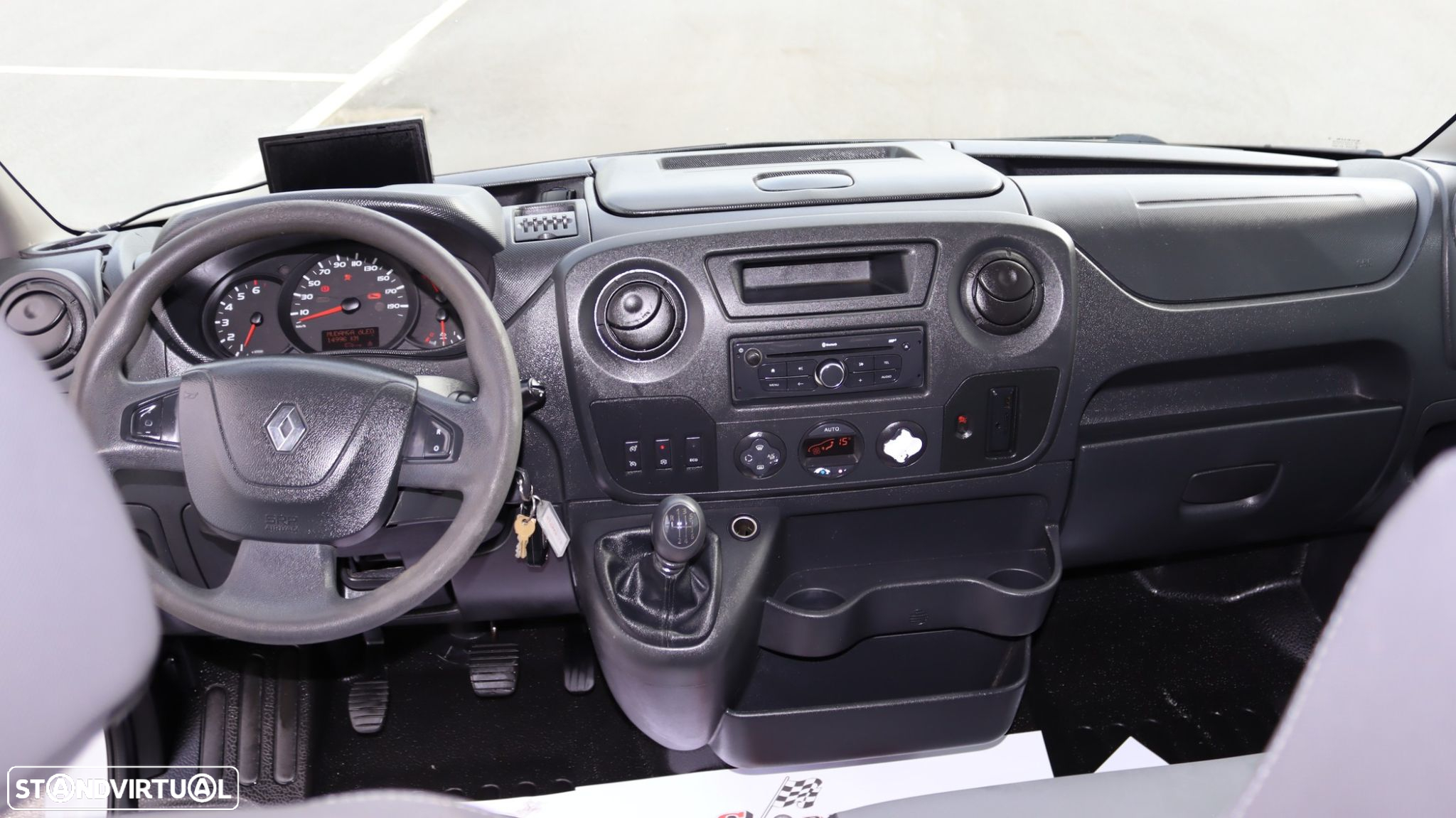 Renault Master Cab Dupla C/Caixa Basculante - 36