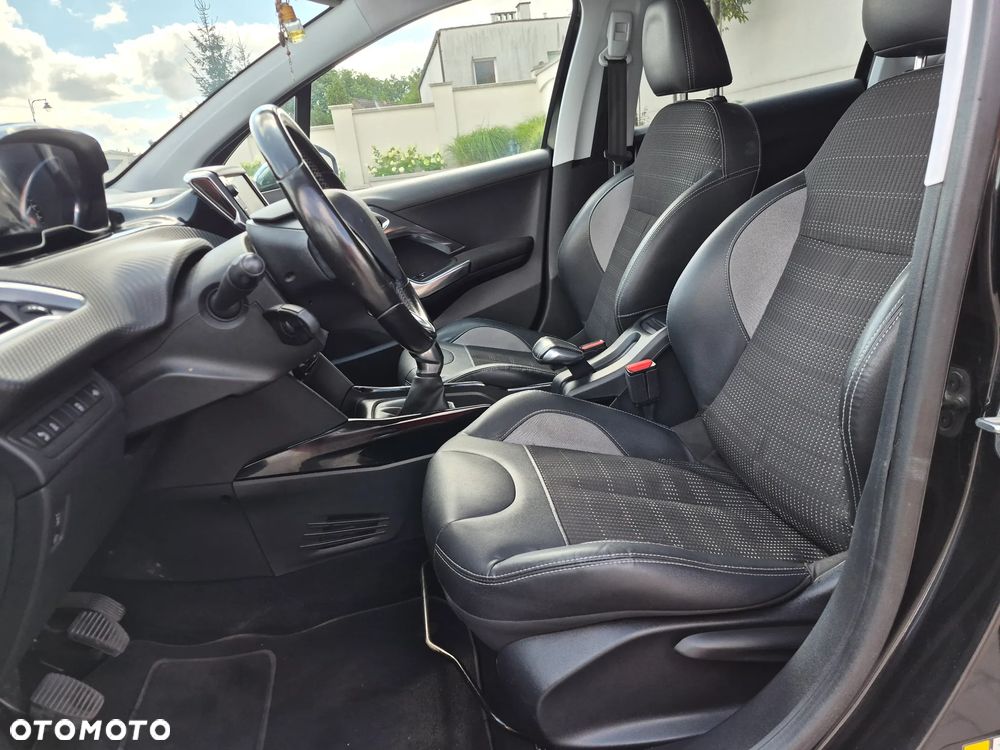 Peugeot 2008 - 21