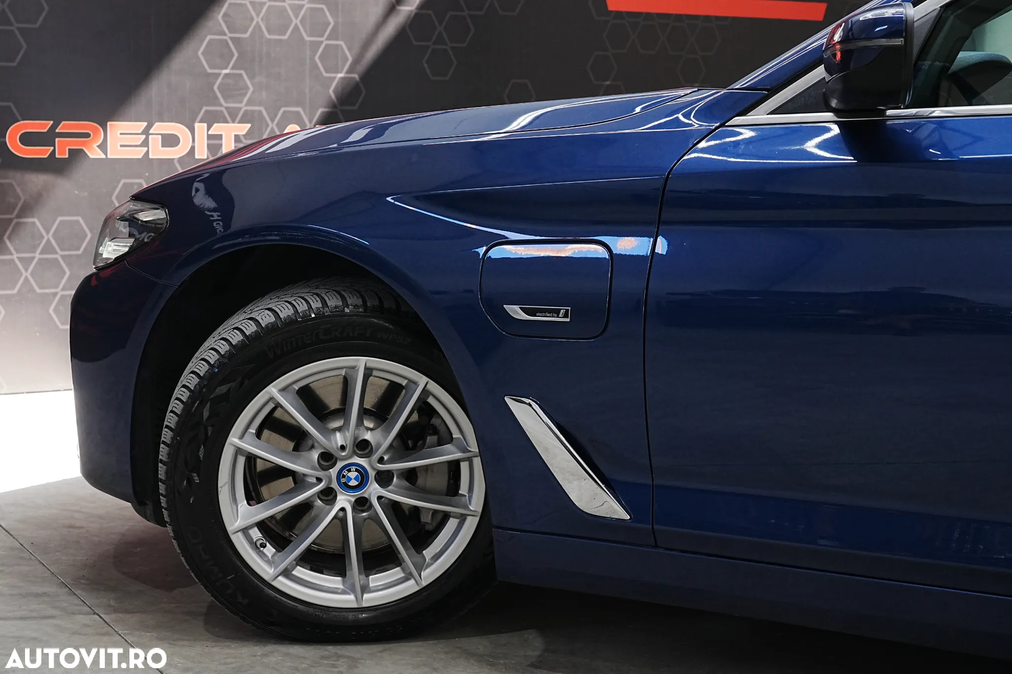BMW Seria 5 530e xDrive AT PHEV - 23