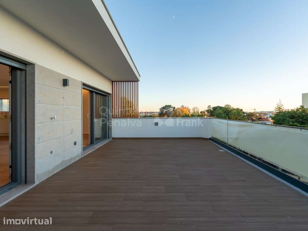 Apartamento T2 com terraço e estacionamento em Cascais - Grande imagem: 5/28