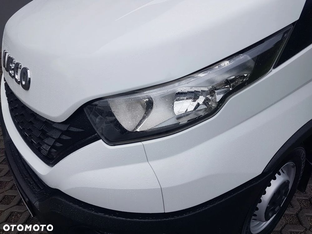 Iveco DAILY KONTENER NISKOPODŁOGOWY 4,43x2,23x2,42 SKLEP BAR FOODTRUCK KAMPER KLIMA - 31