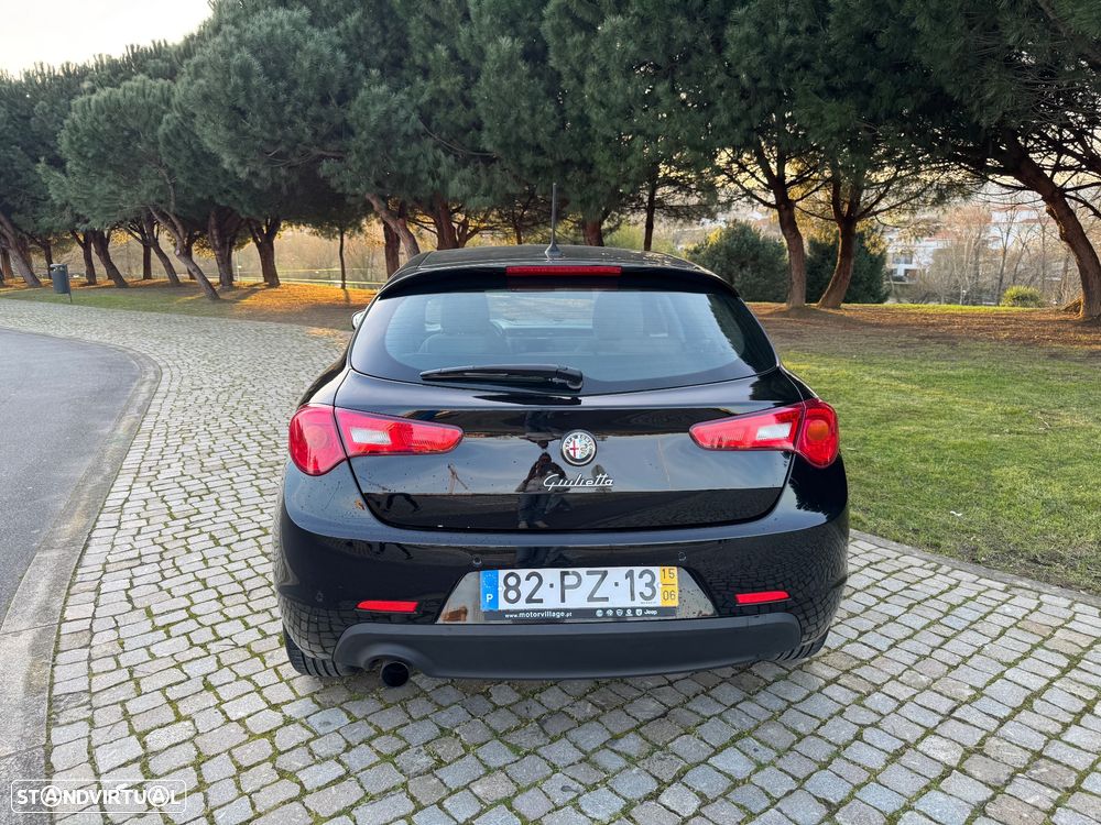 Alfa Romeo Giulietta 1.4 T M-air Distinctive - 4
