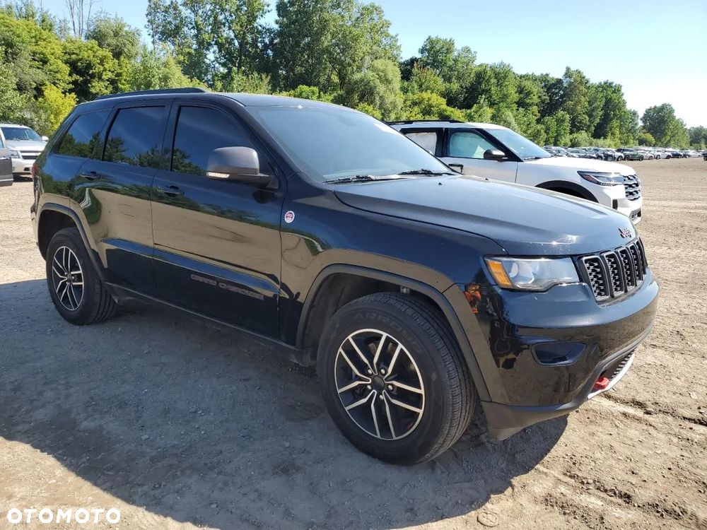 Jeep Grand Cherokee - 2