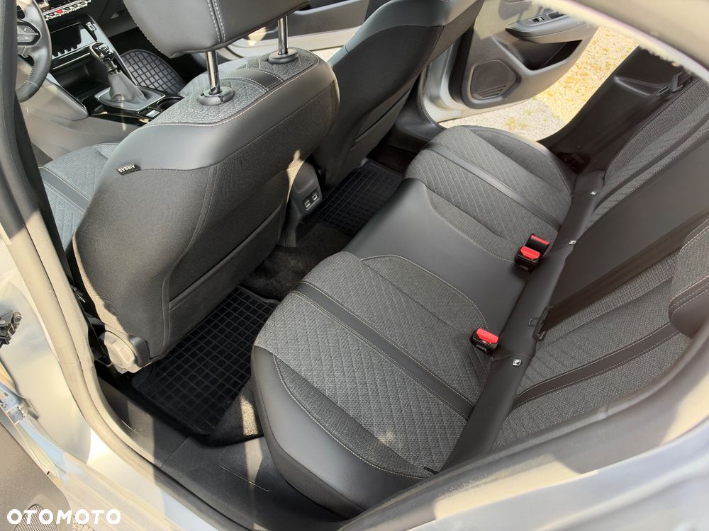 Kia Ceed 1.4 M - 27