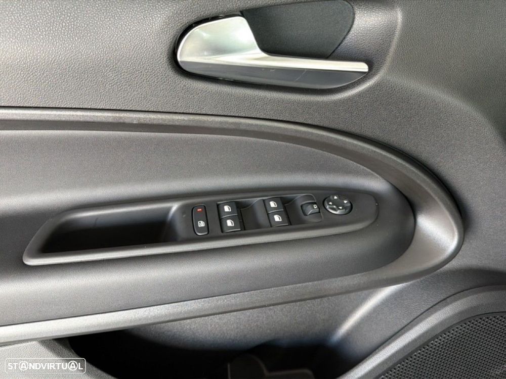 Jeep Avenger 1.2 GSE T3 Altitude - 7