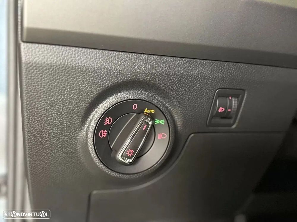 SEAT Ibiza 1.0 Reference - 38