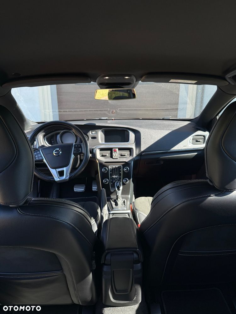 Volvo V40 D2 Drive-E Dynamic Edition - 17