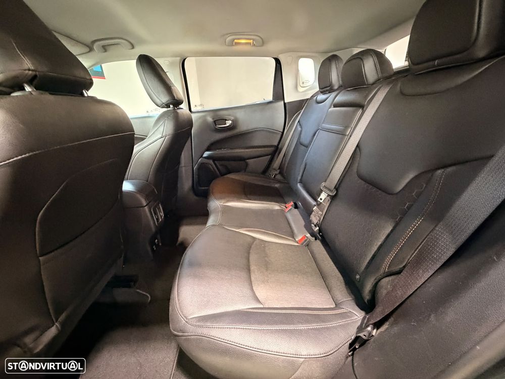 Jeep Compass 1.3 T Limited DCT - 15