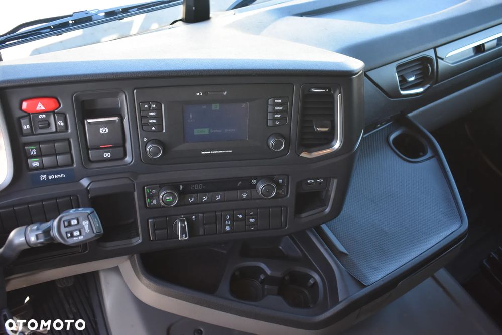 Scania R450 // NAVI // VIRTUAL COCKPIT // 4 PODUSZKI // NOWE OPONY !! // - 27