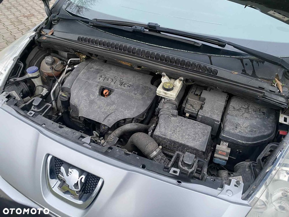 Peugeot 5008 HDI FAP 150 Premium - 24