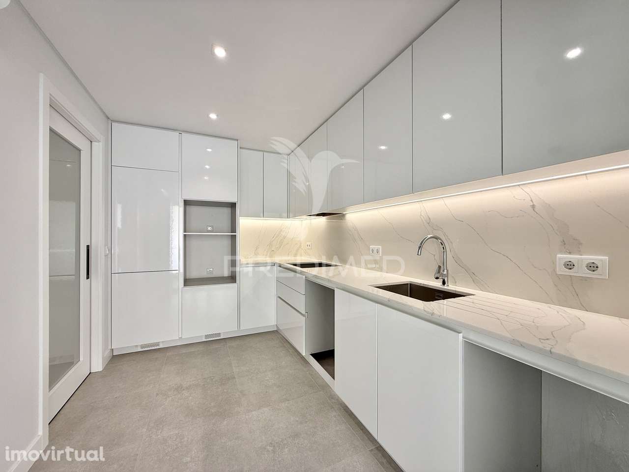 Apartamento T3 - Triplex, condomínio privado no Coração de Leiria - Grande imagem: 3/25