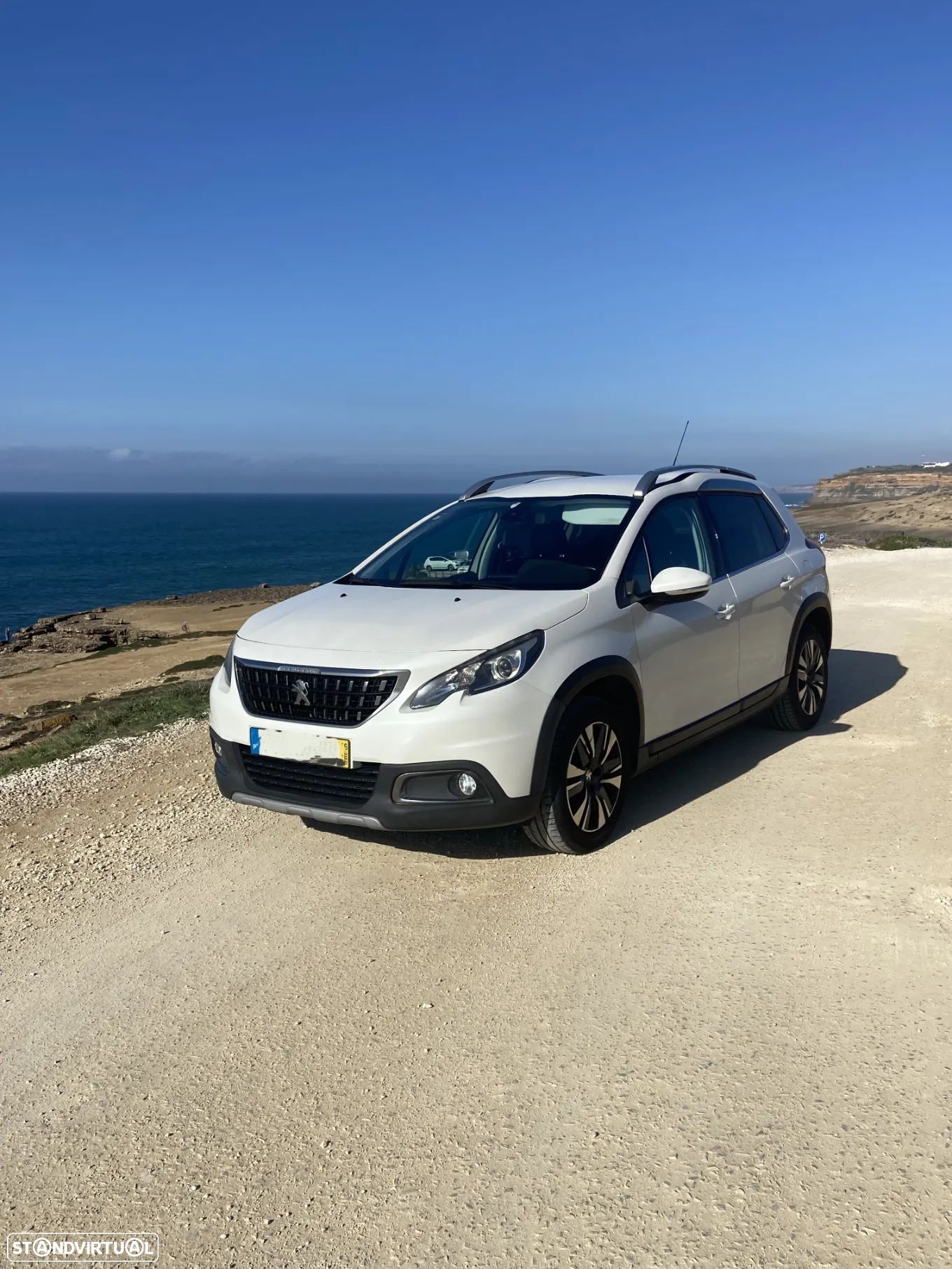 Peugeot 2008 1.2 PureTech Allure - 1