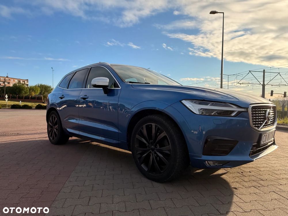 Volvo XC 60 B5 D AWD R-Design - 3
