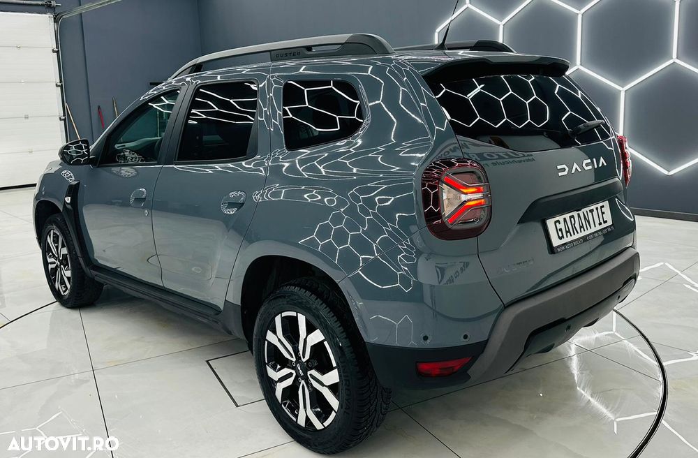 Dacia Duster TCe 130 Journey - 4