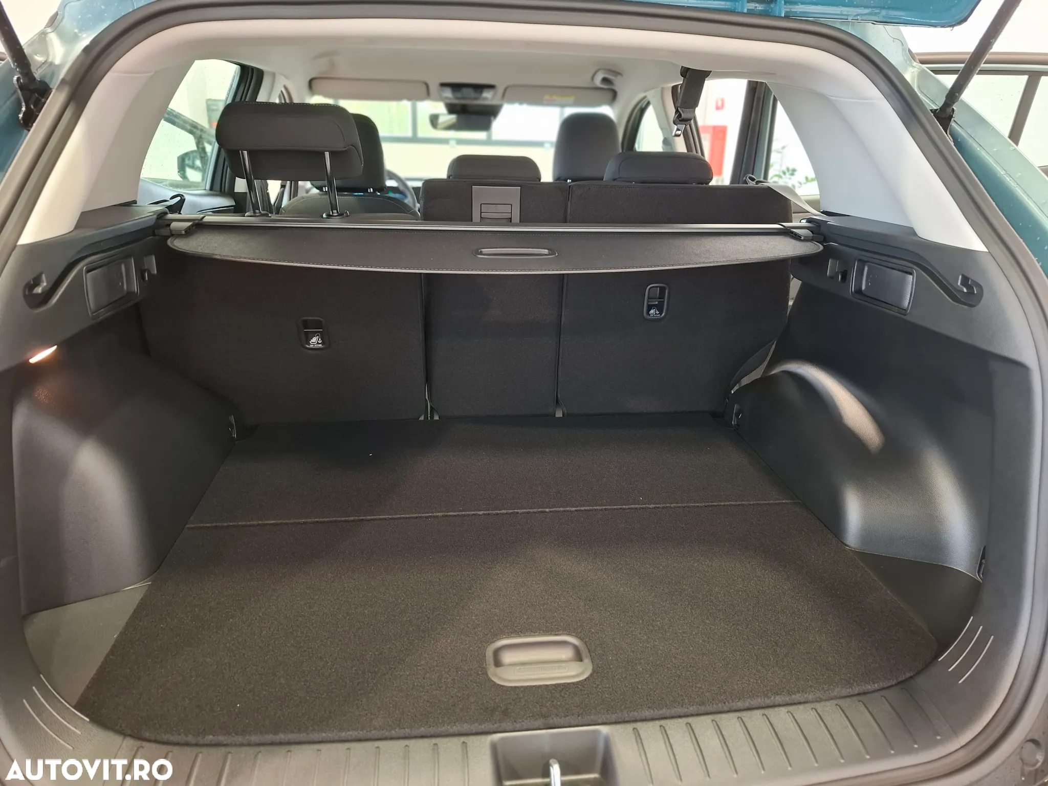 Kia Sportage 1.6 T-GDI 7DCT HP 4x2 MHEV Urban - 35