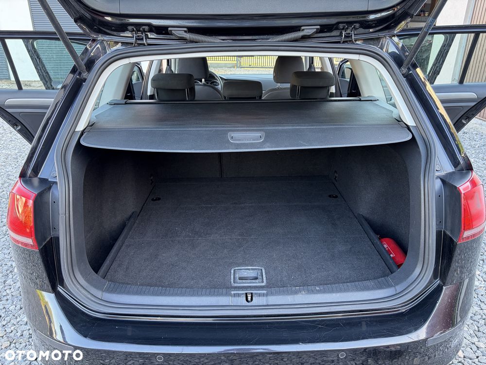 Volkswagen Golf - 5