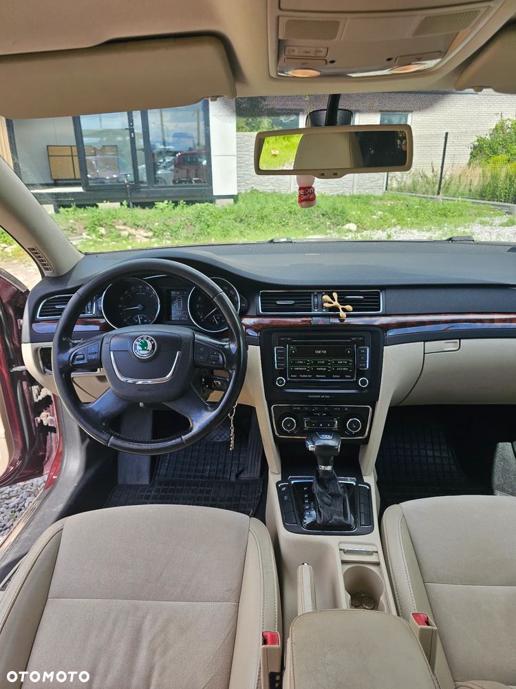 Skoda Superb 2.0 TDI Elegance DSG - 15