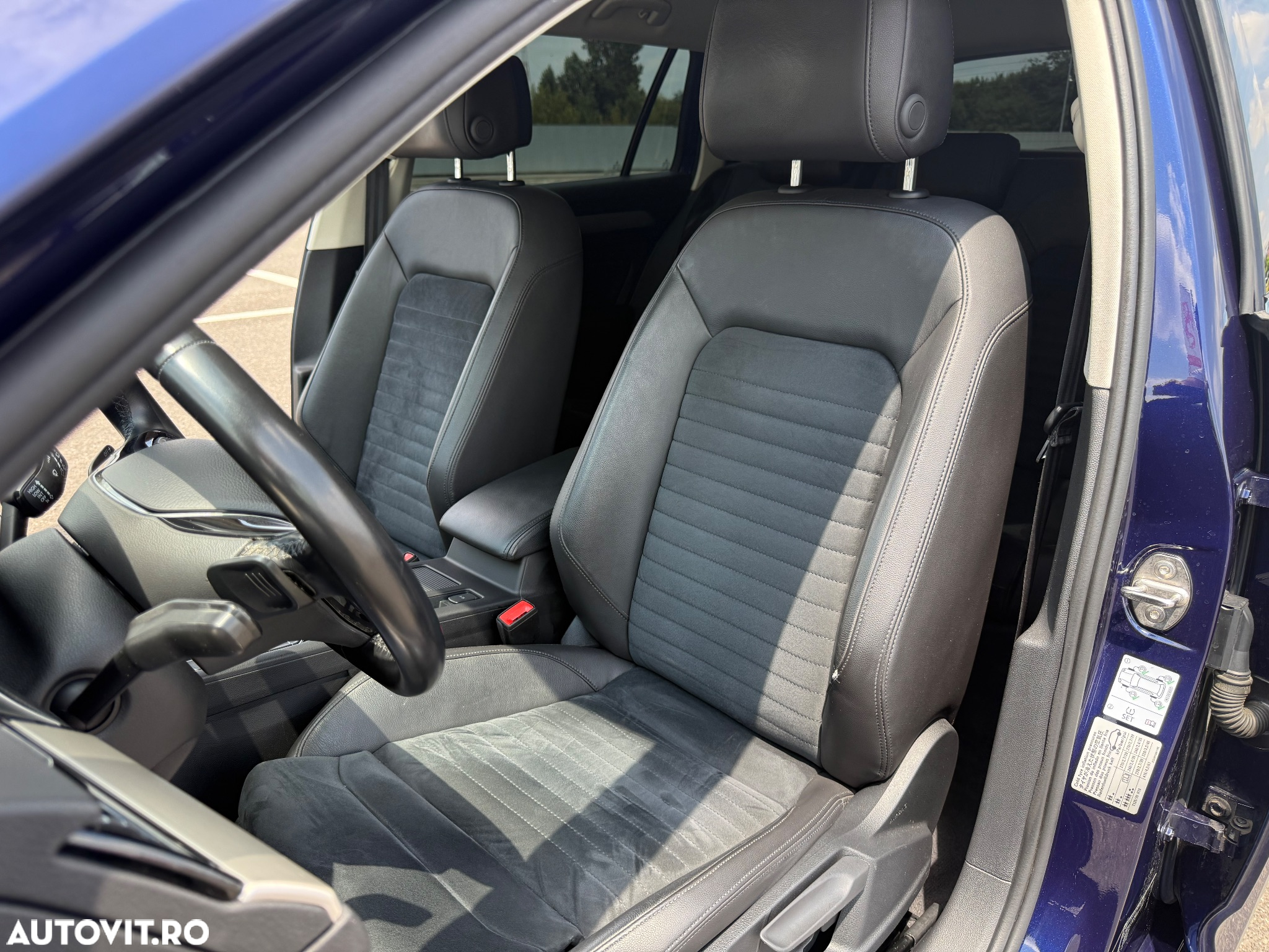 Volkswagen Passat Variant 2.0 TDI DSG 4Motion Highline - 21