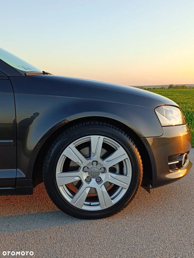 Audi A3 2.0 TDI Sportback DPF quattro Attraction - 23