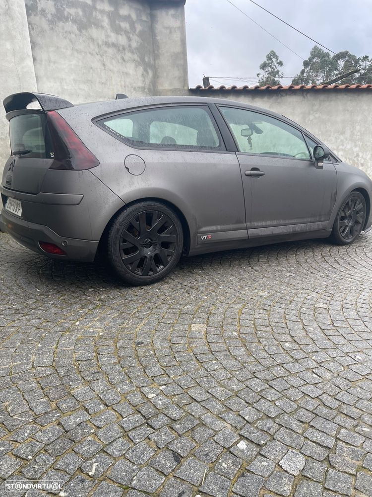 Citroën C4 1.6 HDi 110 VTS - 1