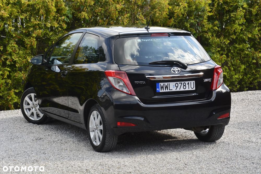 Toyota Yaris 1.0 Premium - 11