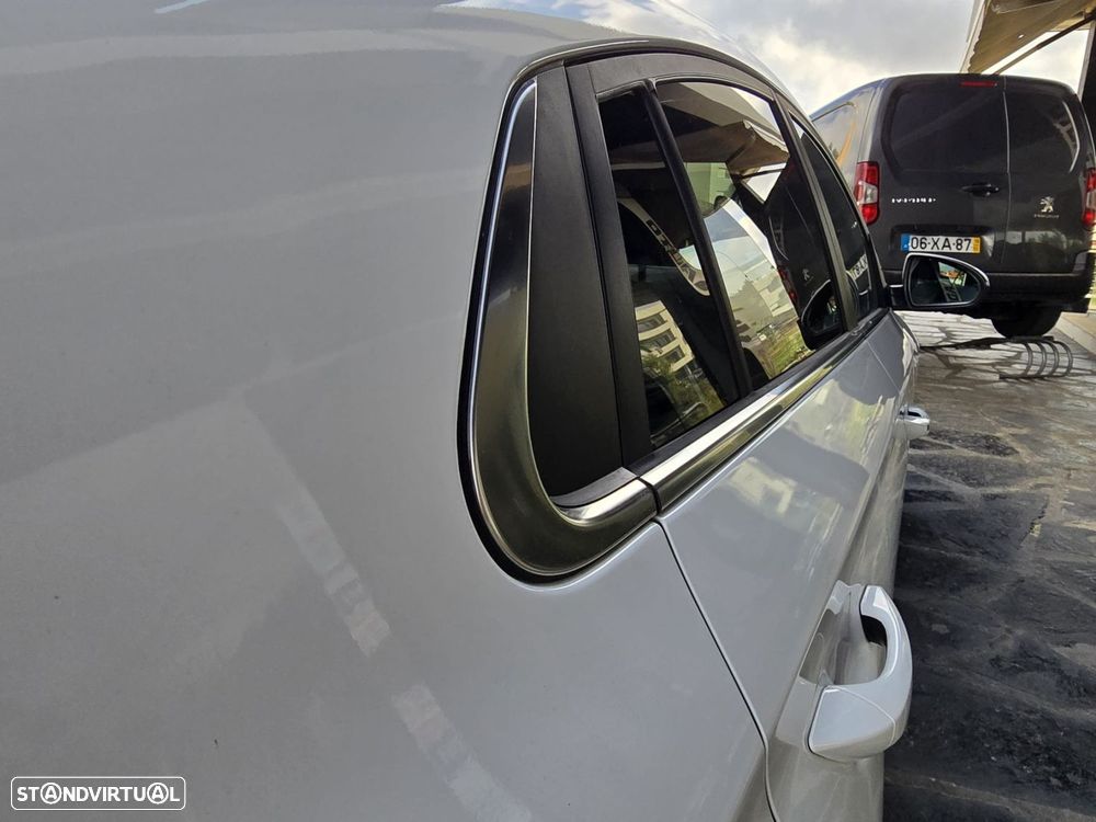 Hyundai Ioniq - 23