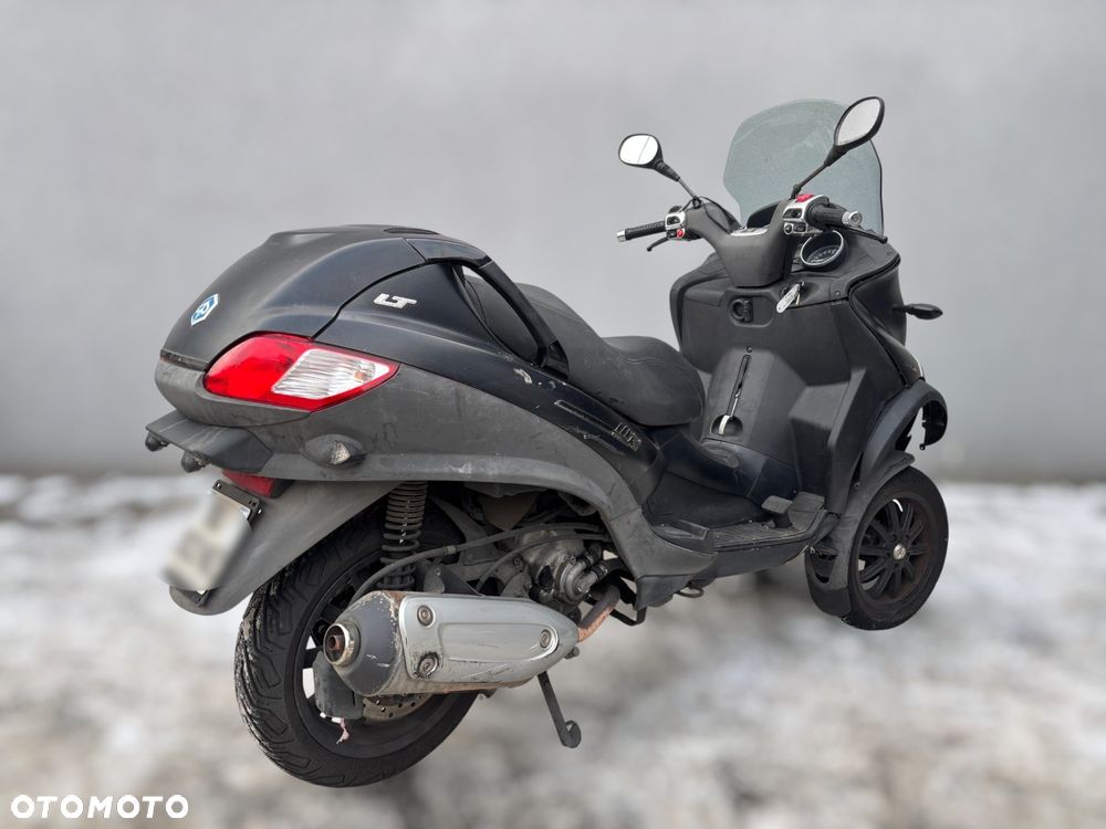 Piaggio MP-3 - 3