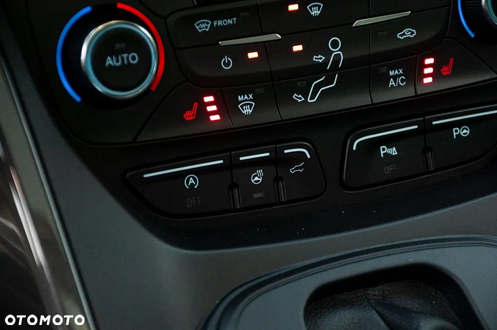 Ford Kuga 2.0 EcoBoost 4x4 ST-Line - 33