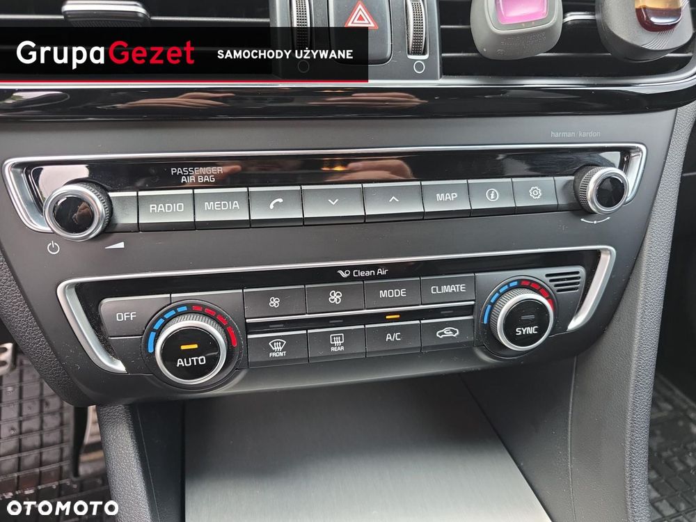 Kia Optima 2.0 T-GDI GT - 28