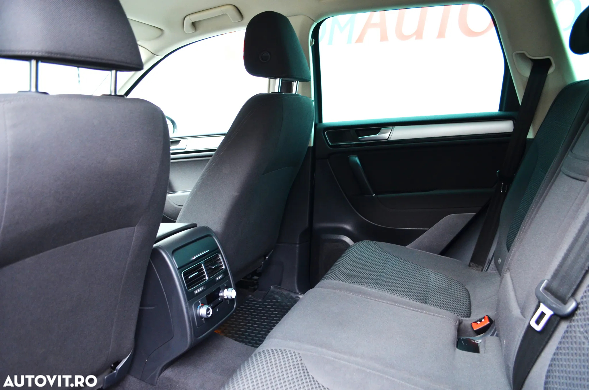 Volkswagen Touareg - 9