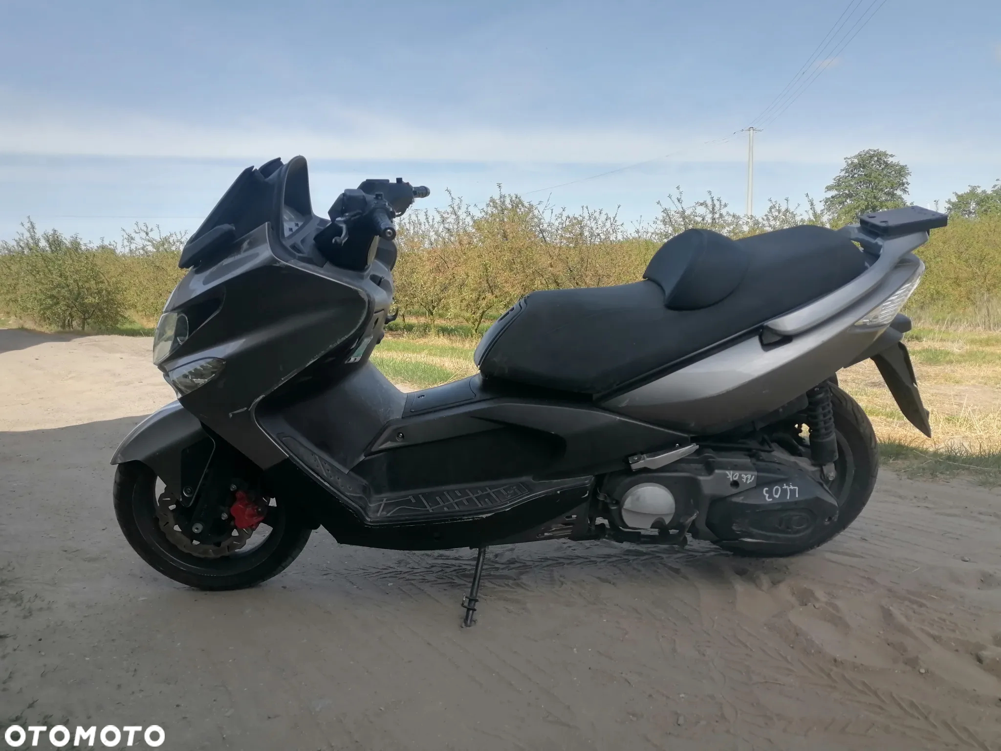 Kymco Xciting 500 gaznik cały na części silnik lampa czasza lagi stacyjka gaźnik - 4