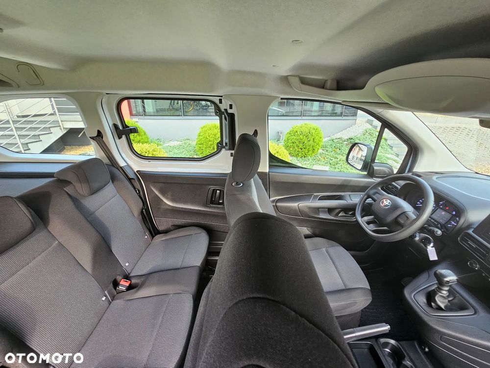 Toyota Proace City Verso Long 1.5 D-4D Business - 20