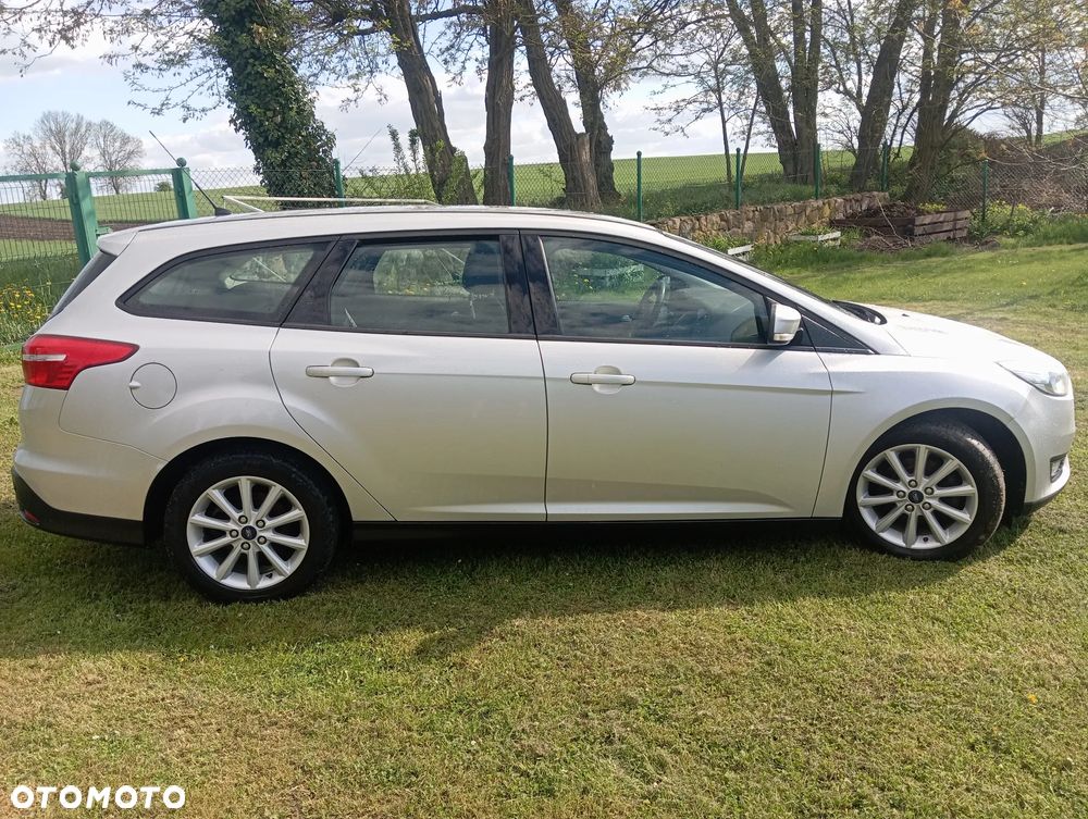 Ford Focus 1.5 TDCi DPF Start-Stopp-System Business - 2