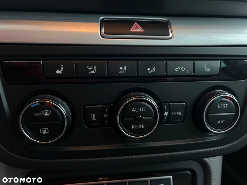 Volkswagen Sharan 2.0 TDI BMT Comfortline DSG - 22