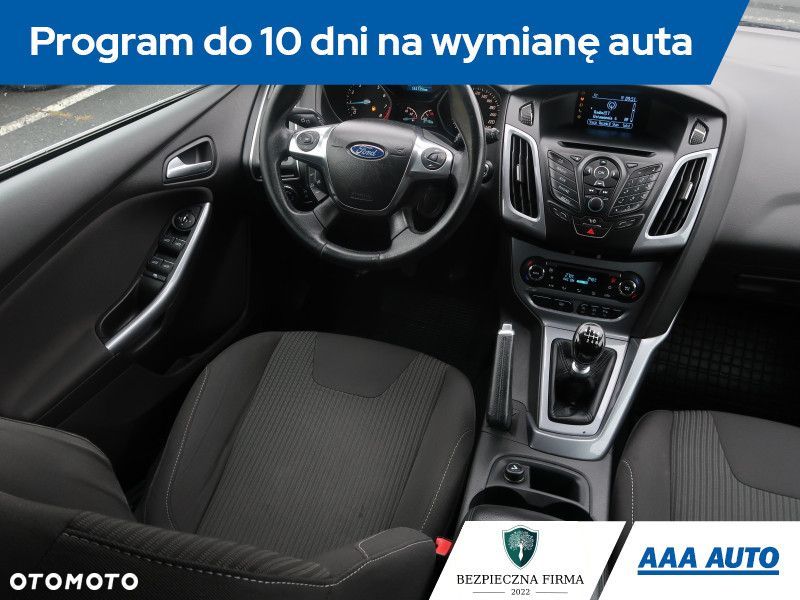 Ford Focus - 8