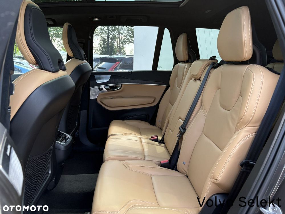 Volvo XC 90 - 25