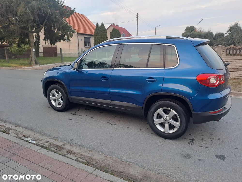 Volkswagen Tiguan - 8