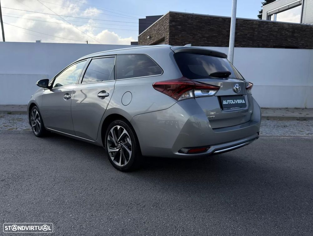 Toyota Auris Touring Sports 1.4 D-4D Exclusive+Navi - 4