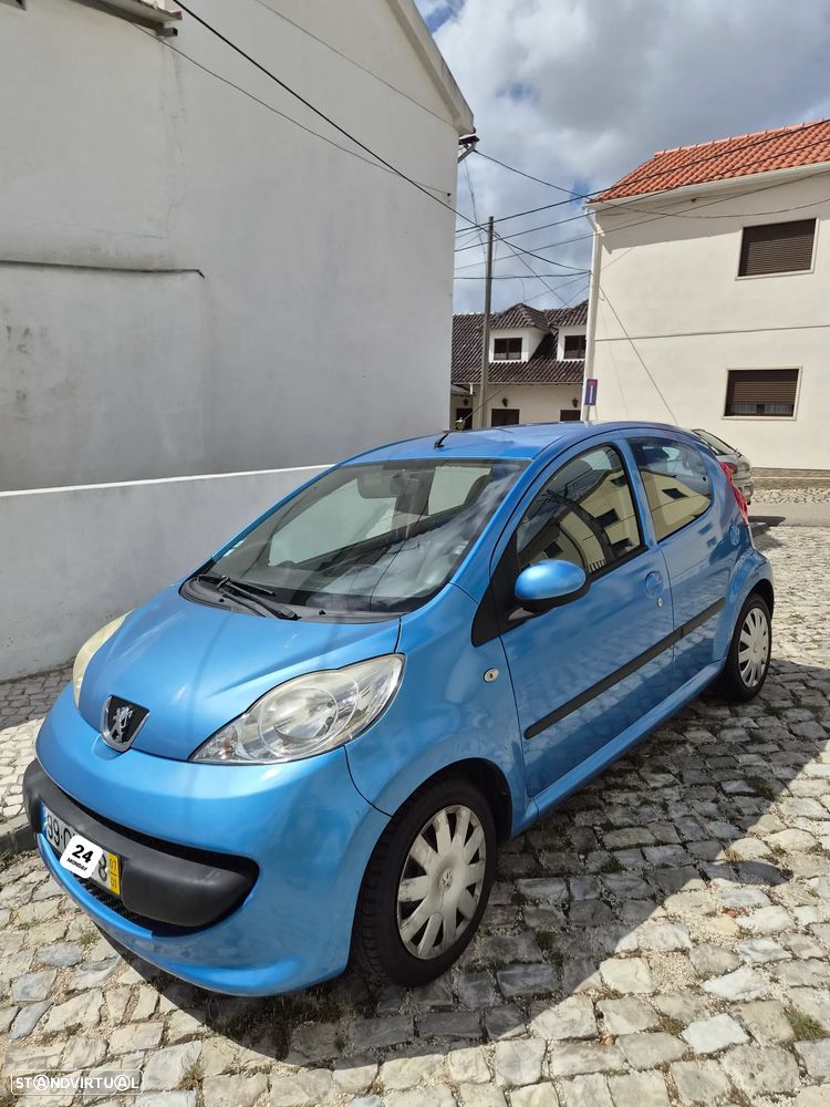 Peugeot 107 1.0 Trendy - 2