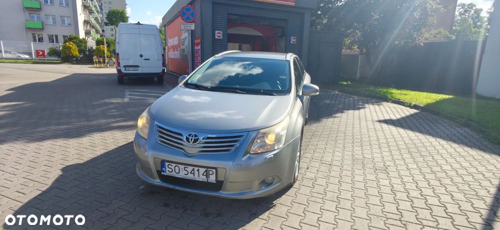 Toyota Avensis 2.0 D-4D Sol+NAVI - 1