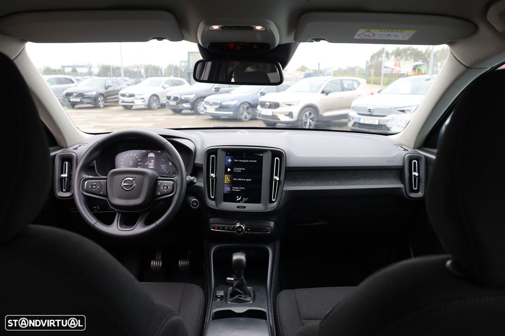 Volvo XC 40 1.5 T2 Momentum Core - 21